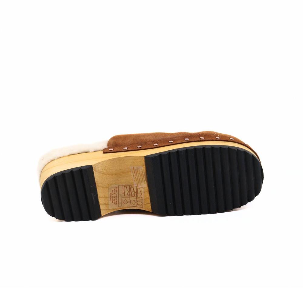 NEW FREE PEOPLE women's oak cozy clog in tan - Picture 5 of 7